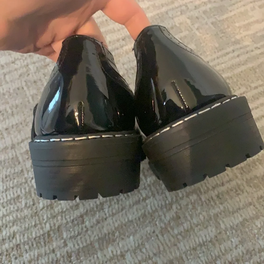 Torrid NWT Size 11WW Lug Mary Jane Oxford Patent Faux Leather Black Shoes - Picture 9 of 11